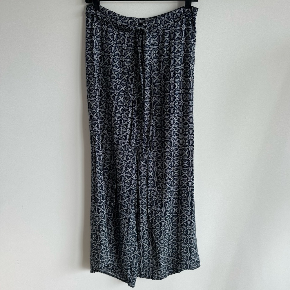 Sans Souci White Blue Flowy Open Side Trousers Size Medium
